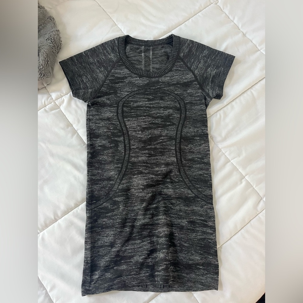 Lululemon Swiftly Tech